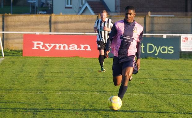 DulwichHamletFC's tweet photo. We're absolutely delighted to announce that Nyren Clunis &amp; Ethan Pinnock have signed new 1-year deals. #DHFC http://t.co/7nah5bekPf