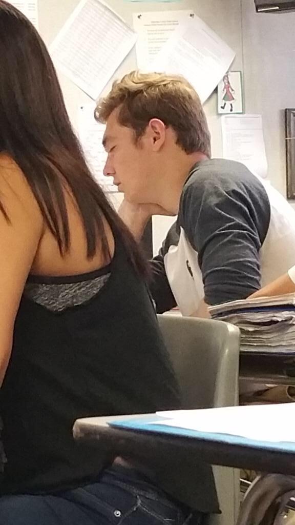 MvhsSleeps's tweet photo. @gabedelatorre9 http://t.co/H4olF2k5VG