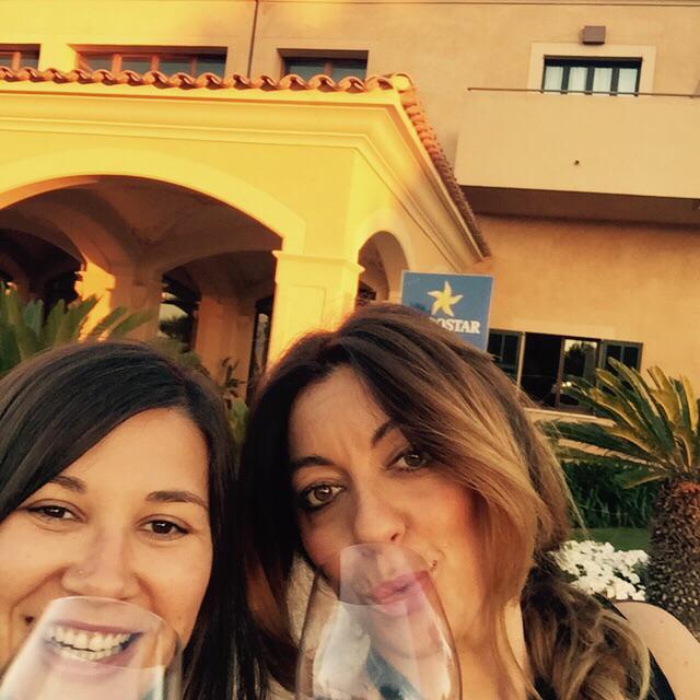 Aliccia's tweet photo. #Lamagiadelbodeguero 2015. Una agradable jornada! @criscarbonell_ http://t.co/zbx7OvKyTL