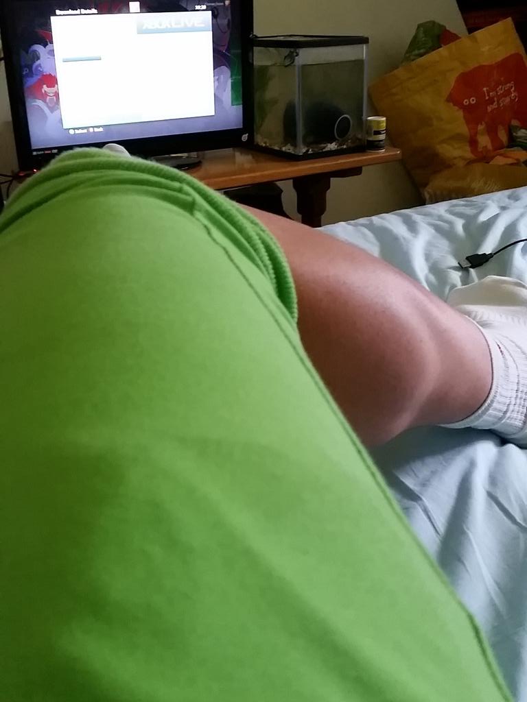 notBen10's tweet photo. @shamimanazrin wearing them again today haha http://t.co/WLI0z9Sb98