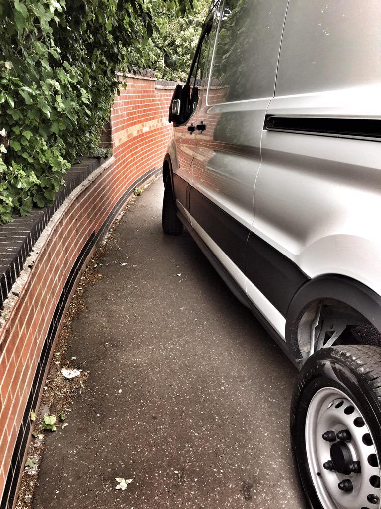 VC_Revolution's tweet image. Yet another example of poor parking on the pavement. #HaddonPark #Colchester