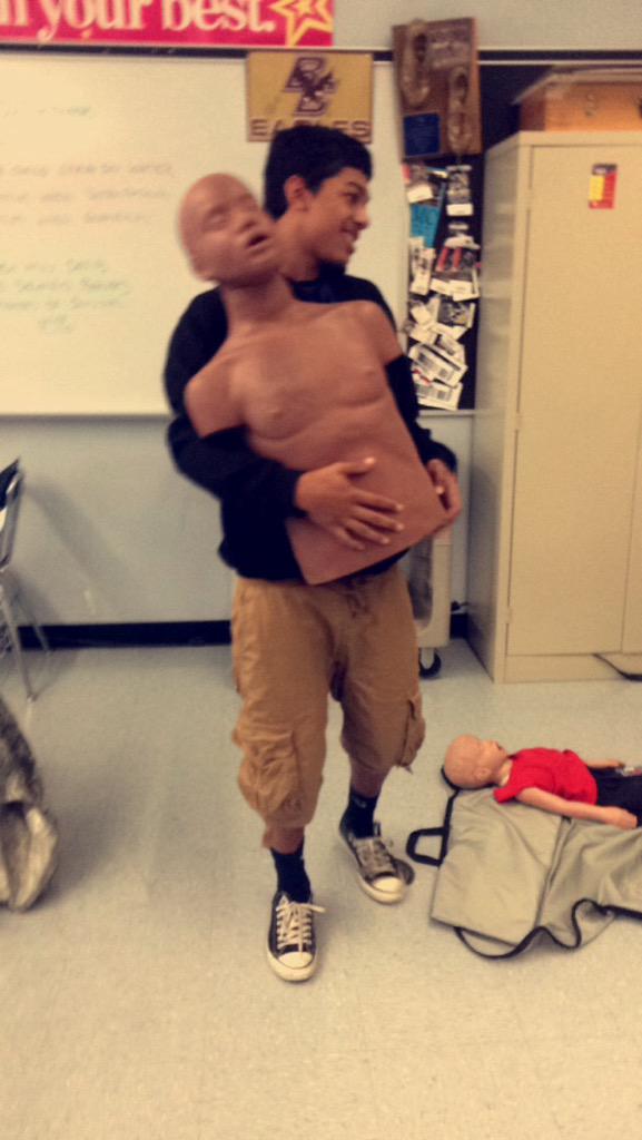 sungodislife's tweet photo. Sonny saving lives http://t.co/nrexdxKfyg