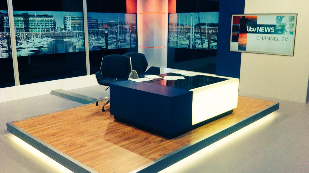 GaryBurgessCI's tweet photo. As promised, news fans. We're all set for day one at Castle Quay. #ChannelMove http://t.co/5zPLnHQ5Ia