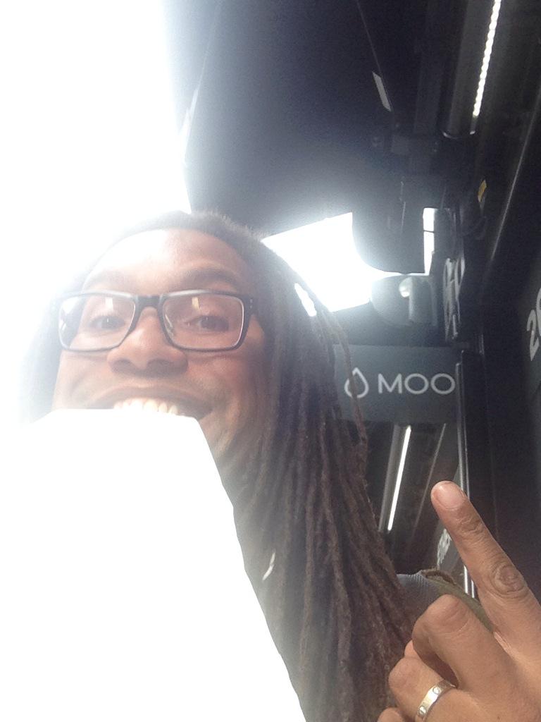follogro's tweet photo. We got our moo cards - don't believe me - here you go :) http://t.co/AjGjULxyXX