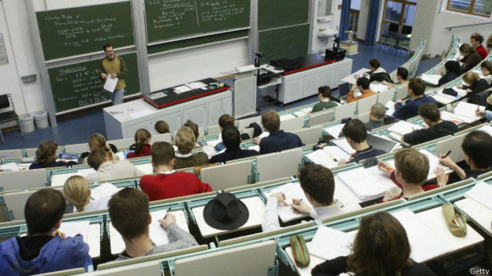 bbcmundo's tweet photo. Las razones por las que las universidades de Alemania atraen a cada vez más extranjeros http://t.co/d8BSZpfyf9 http://t.co/2QjOvtA4C6