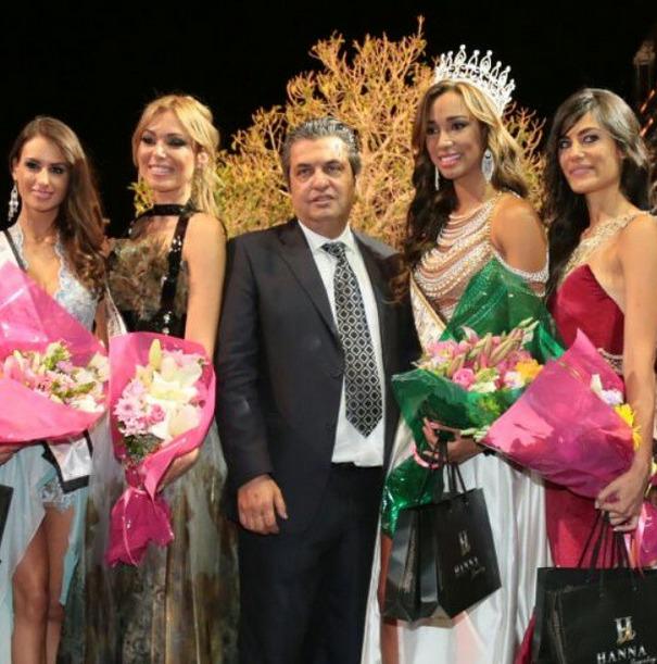 TeamZorzi's tweet photo. Señores nueva corona.. @MilunayFHull es la nueva #WorldNextTopModel 2015 viva #Venezuela http://t.co/zS4u979NPo
