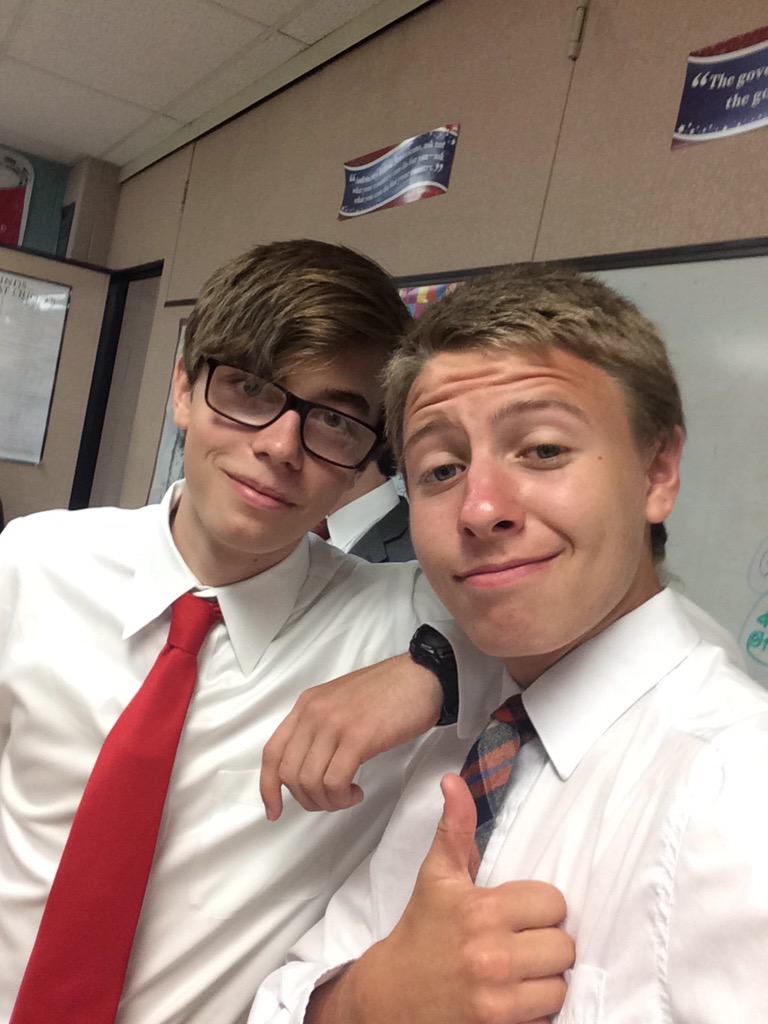 jebkush2k16's tweet photo. @CANetwork15 my friends that was not the case. We were simply sharing ideas on how to better the country, not feuding http://t.co/RjYXFyjYT8