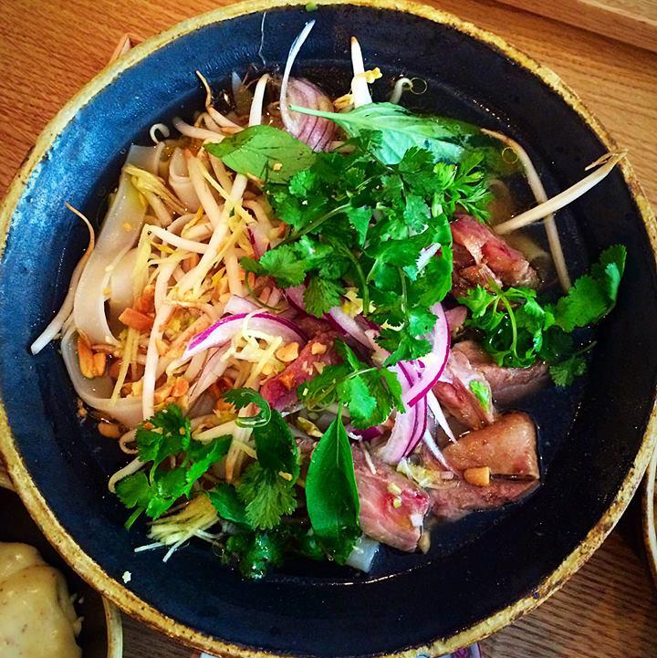 GraldineMartens's tweet image. Victoire Louapre @LeFooding : Une adresse préférée? Question piège... #Dersou mon-patissier.restaurantemploi.com/2015/06/01/int…