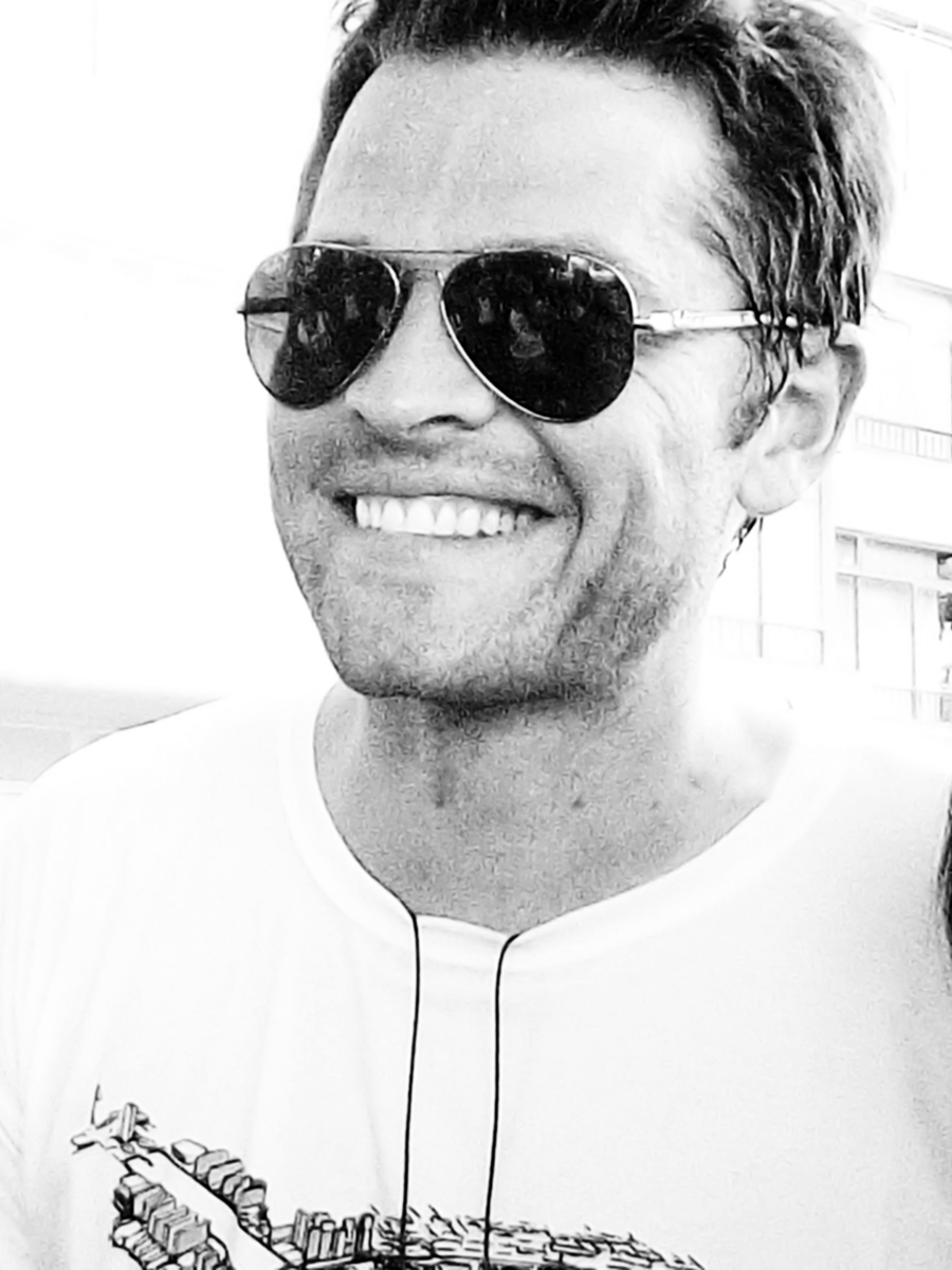 3arik_Tigra's tweet photo. My #TeenChoice nominee for #ChoiceSciFiTVActor is Misha Collins
#ILoveMishaCollinsDay #ILMCD http://t.co/fX9Dcw8o7v