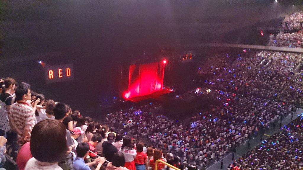 AporoT13's tweet photo. @taylorswift13 @taylornation13
1 year ago... I love RED! miss you😘
#REDTour #REDTourTokyo
#LongLiveREDTour http://t.co/JL3EIV7CBe