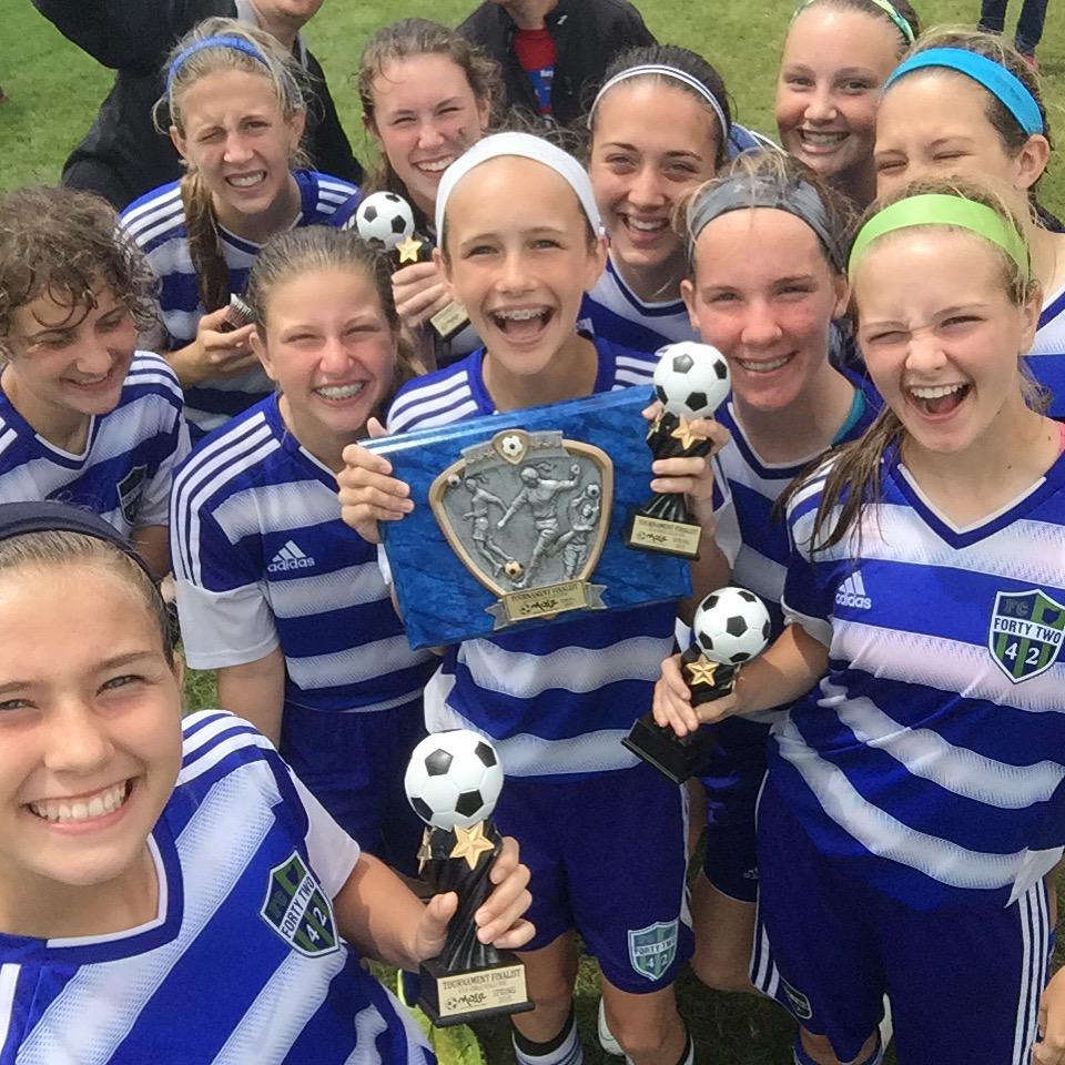 towensruff's tweet photo. Congrats to FC42 Royal U14 girls gold division finalists!#FC42Success http://t.co/J5utYSyHn3