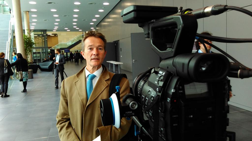 Sky-blue tie, grass-green socks: Nicholas Nutall  <a href="/unfccc/">UN Climate Change</a> really believes in the success of #sb42