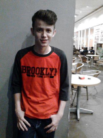 intan_1504's tweet photo. @Michaelju_ at @MallKCP http://t.co/w0diEH19h3