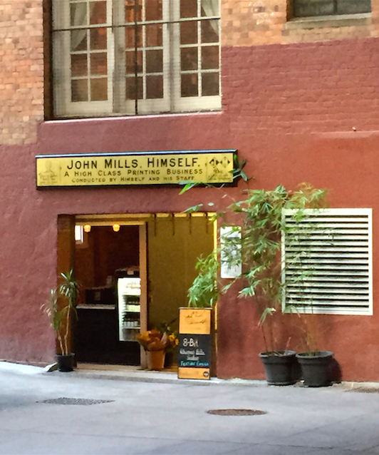 Fooditime's tweet photo. Visit @JMillsHimself - a hidden TREASURE in #Brisbane! Get your #bubbles for #HighTea here... http://t.co/L5gz3zQdrA http://t.co/ryI7iMEWHv