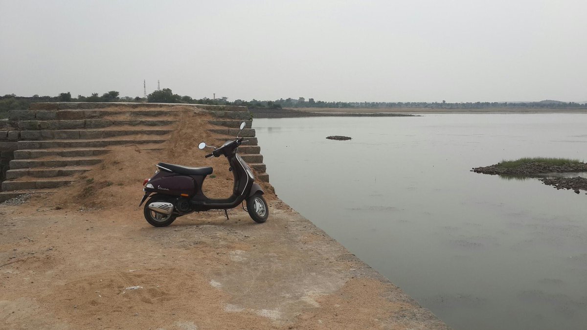 murlidhar's tweet photo. u know u r #insane when u drive 220 kms to escape from the city n relax n spend some time urself #mad #pappumoment http://t.co/CJtVYeNqsK