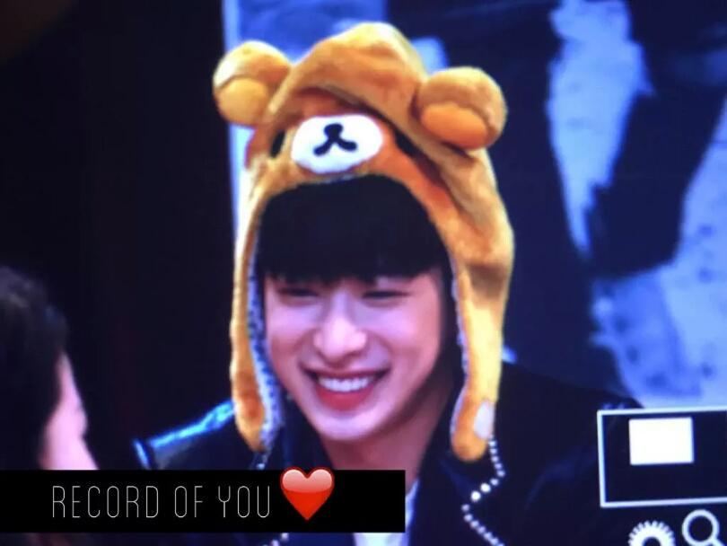 Wonho_PH's tweet photo. [FANTAKEN] 150531 #Wonho at Fan Meeting (c)930301rec http://t.co/bDUO7ZUIl5