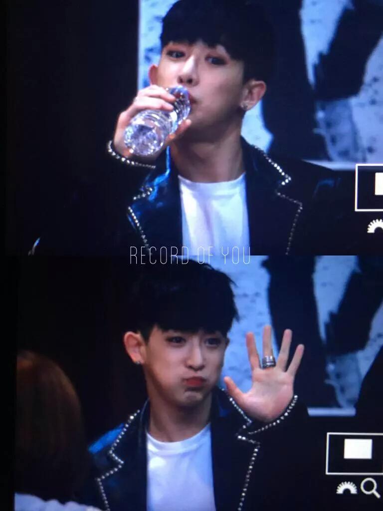 Wonho_PH's tweet photo. [FANTAKEN] 150531 #Wonho at Fan Meeting (c)930301rec http://t.co/bDUO7ZUIl5
