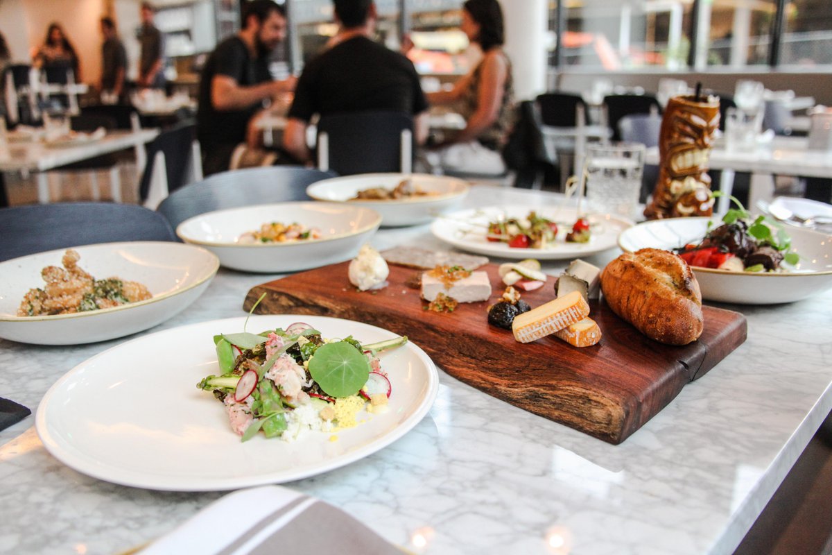 austinfoodmag's tweet photo. Check out our tasty review of @voxtable http://t.co/7074sorhPV #voxtable #foodiechats http://t.co/mhjpQ6luWs
