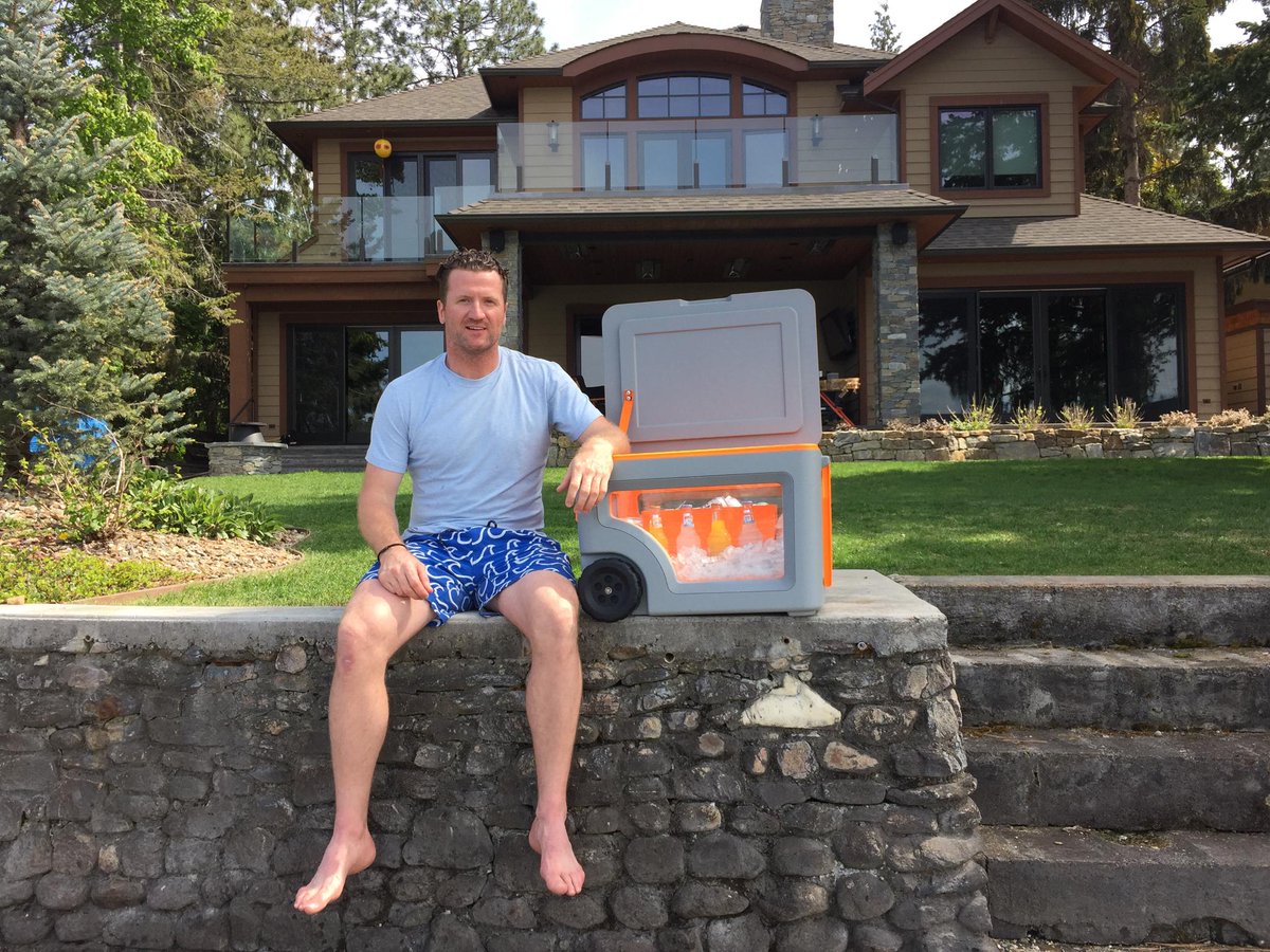 Hartsy43's tweet photo. Hey everyone! Get a great deal on this coooooler!!! https://t.co/2I1lqzFptH #summertime #thebest http://t.co/jqsaeMrSsi