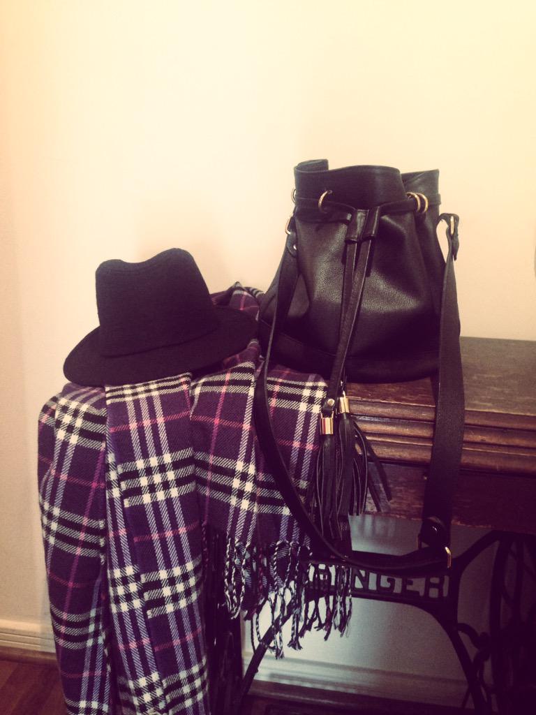 Empezamos el lunes con la nueva colección #bucketmanuel #blossom