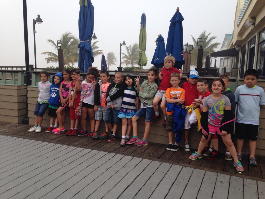 MrsSherlockj's tweet photo. Great time at Jenkinson's Aquarium today!@mrsjankowicz @Hwood_Pride http://t.co/AjGmAzVc5L