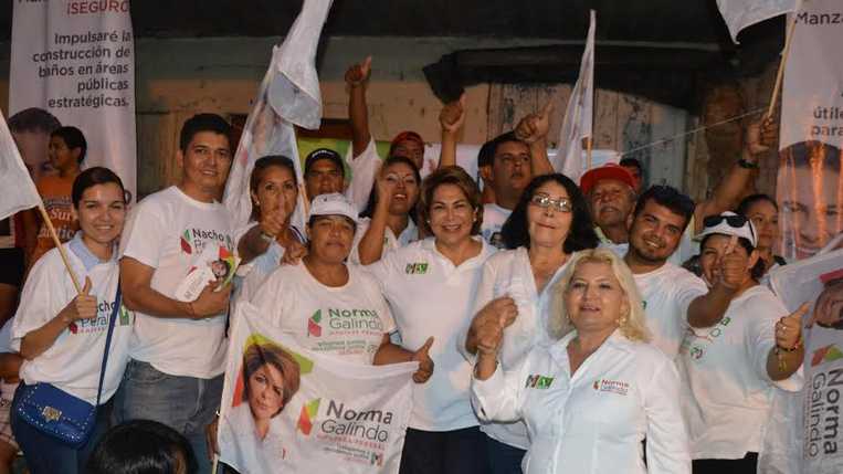 CentralND's tweet photo. En Manzanillo iniciaremos una etapa de desarrollo: Norma Galindo 
#EleccionesCND
http://t.co/5l3rUVPs1l http://t.co/1tvoNf7u41