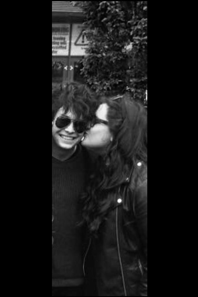 NiallsEllenG's tweet photo. 😍😘😘 @CaseyMoreta is literally my boyfriend rn ❤️ http://t.co/VE5qzrm1Fd