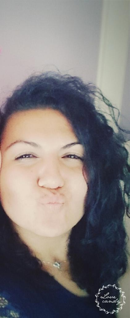 Mjgn9's tweet photo. #kendimiçokseviyorumm 😀😀 http://t.co/rVShz00sMN