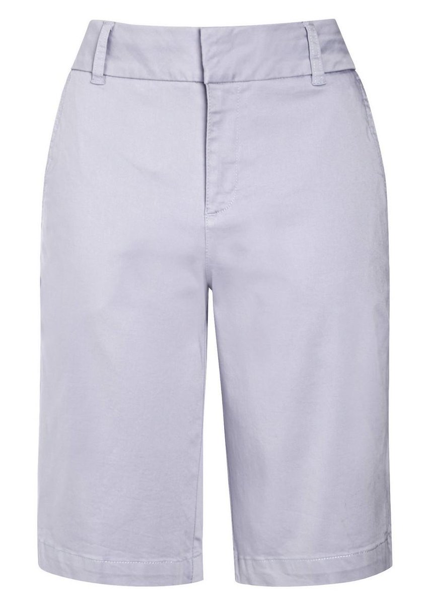 FandFIreland's tweet image. Here's a sharper take on shorts that make summer workwear dressing a breeze. bit.ly/1JdDJai #StyleSolution