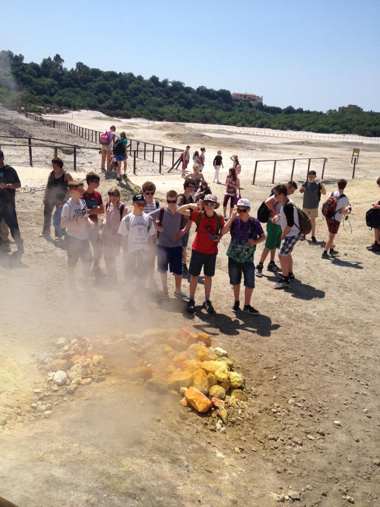 GeographyLive's tweet image. @StAidansGeog @StAidansCEHS #staidansgeography2015 At #solfatara experiencing #fumaroles closeup #stinky #rotten #H2S