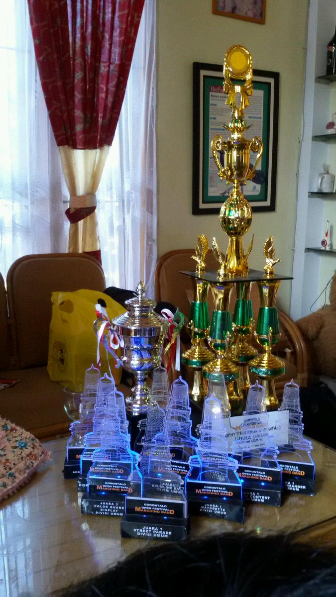 GOFestMB's tweet photo. "@VilyshiaT: We're the Champion Band!!!! fear of the Lord and always give the best @MBKristenilmurd #GoFestMB2015 http://t.co/hCgL1iYk0G"