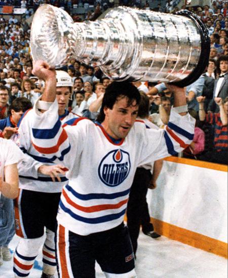 Wishing a happy 54th birthday to legendary defenceman Paul Coffey! 