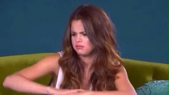 SkyCulia's tweet photo. @LaurenJauregui Como te sentirías si fuera famosa pero te ignorara http://t.co/wyn3py6oRI