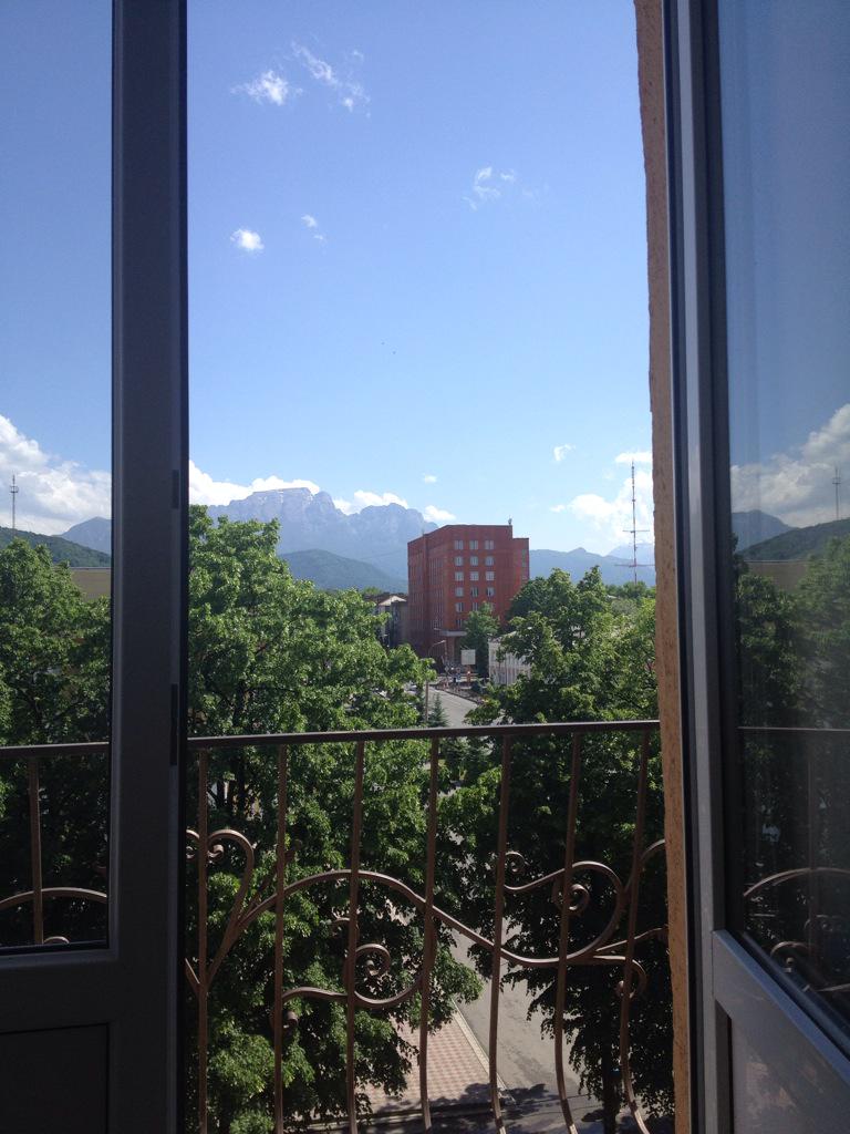 Ullkina's tweet photo. #горы #Казбек #Воадикавказ #ялюблбсвоюработу http://t.co/5iQ4yb2dAj