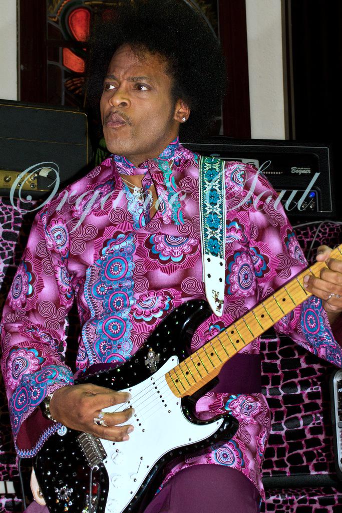 Happy Birthday f/Organic Soul Guitarist Jesse Johnson (The Time, The Original 7ven) is 55 
 