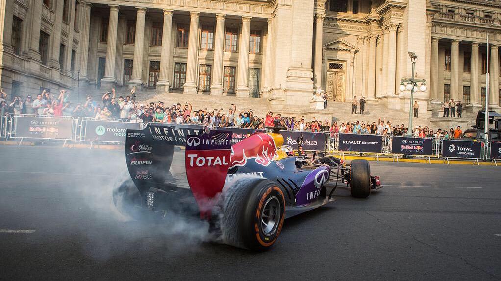 salracing's tweet photo. MT @redbullracing @carlosainz entertaining some 60,000 at #RedBullF1Peru - some nice donuts! http://t.co/yEOTK9Vmif