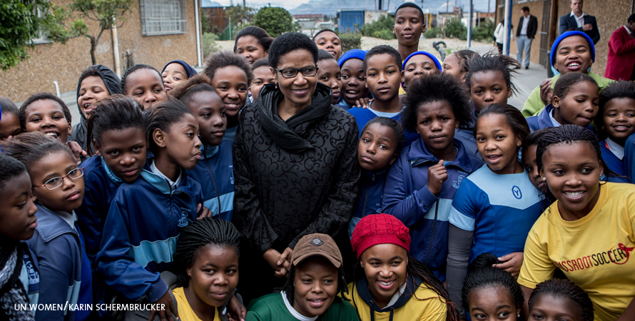UN_Women's tweet photo. ED @phumzileunwomen visiting our @UNTrustFundEVAW grantee @GrassrootSoccer @GRSSouthAfrica! #Football to #endVAW. http://t.co/yXhdoSkX5Y