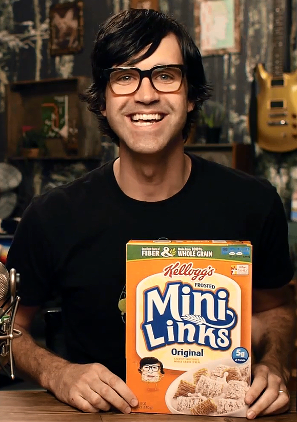 Mythical's tweet photo. happy birthday to this man and his cereal! http://t.co/S8RkmNkmhW