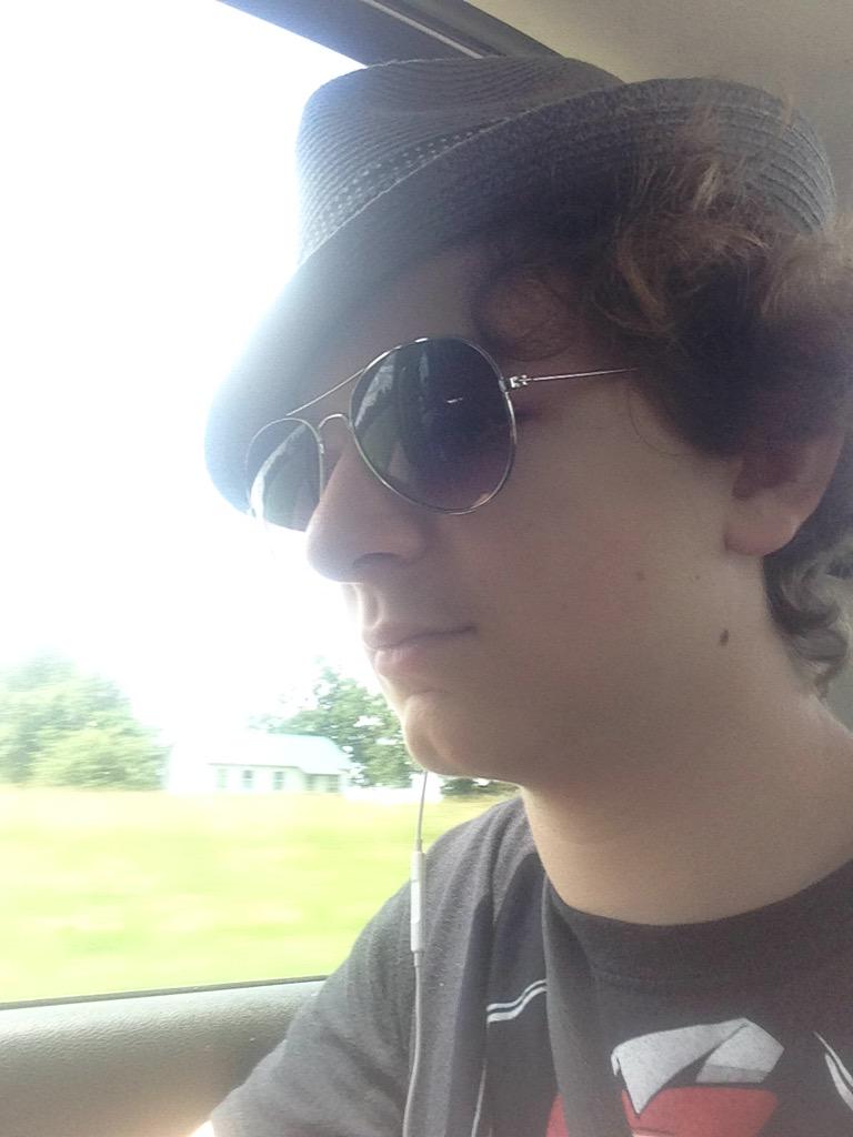 ConnorConnir's tweet image. On my way to Branson and havin fun