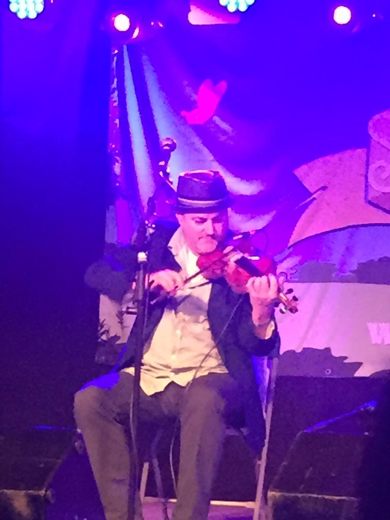 CianH708's tweet photo. @daraobriain I didn't know you could play the violin? http://t.co/UlgVuILbD1