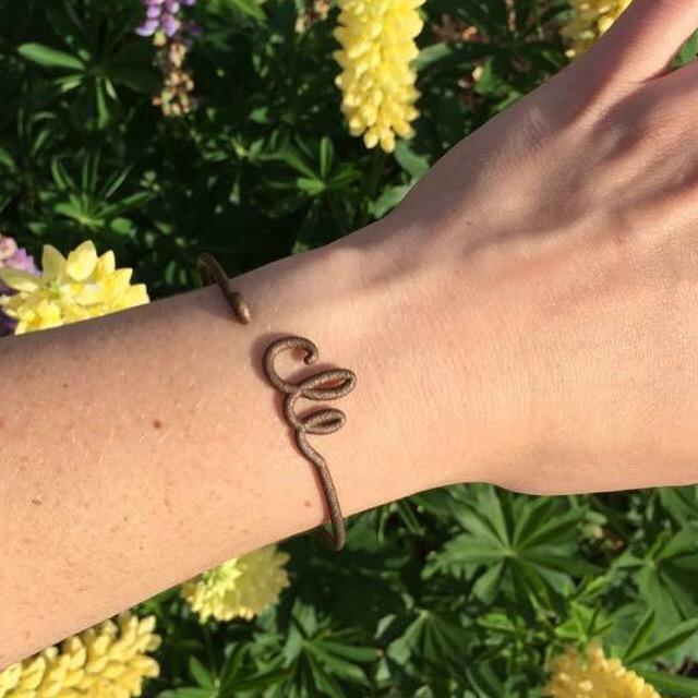 3by3D's tweet photo. Our #3Dprinted CLE Wire Bracelet, courtesy of our friend Gen from @brimfieldbreadoven #CLE #Cleveland #TheLand #216 http://t.co/NLksChokcR