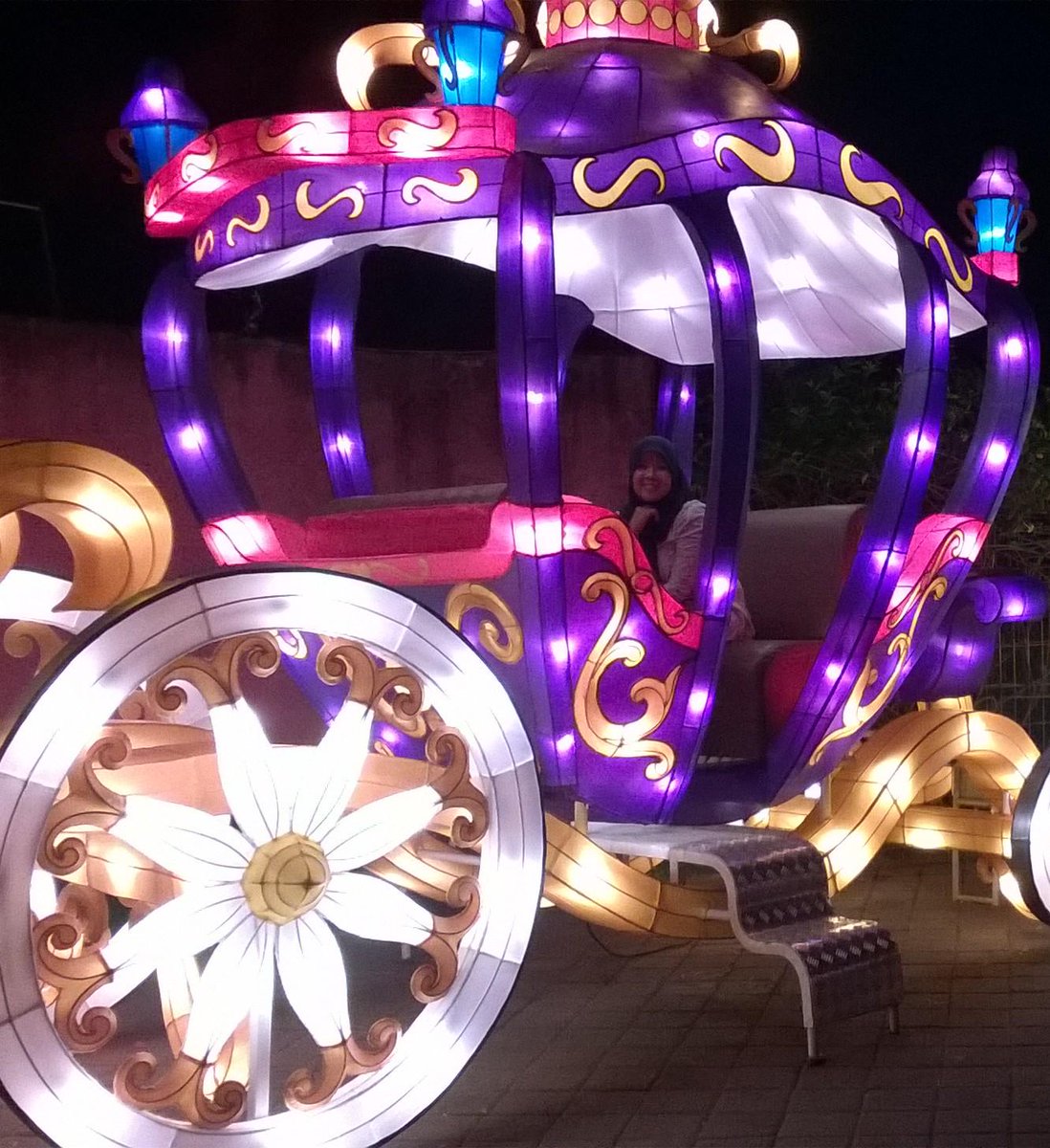 Reni Yulianti (@rherejie) on Twitter photo 