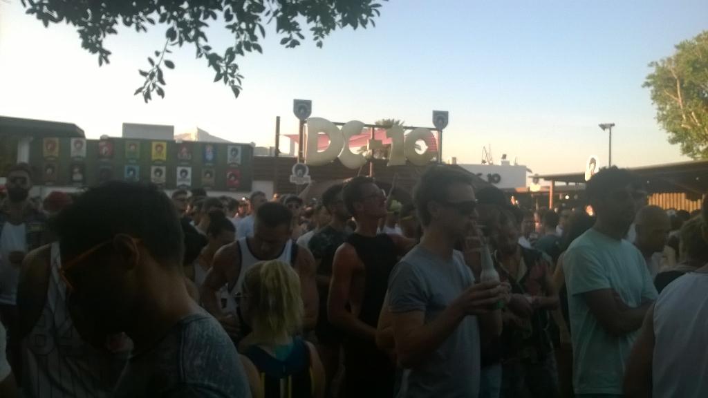 kevinKBburke's tweet photo. Hello caller #DC10 #CircoLoco2015 http://t.co/cBAdGZ7wib