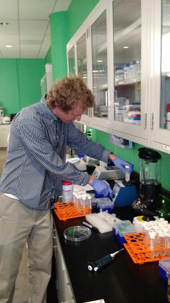 RyanBethencourt's tweet image. Benefits of being a mentor @indbio when you get a blister, you get a @Bio_Loom biobandage @worksonmypc