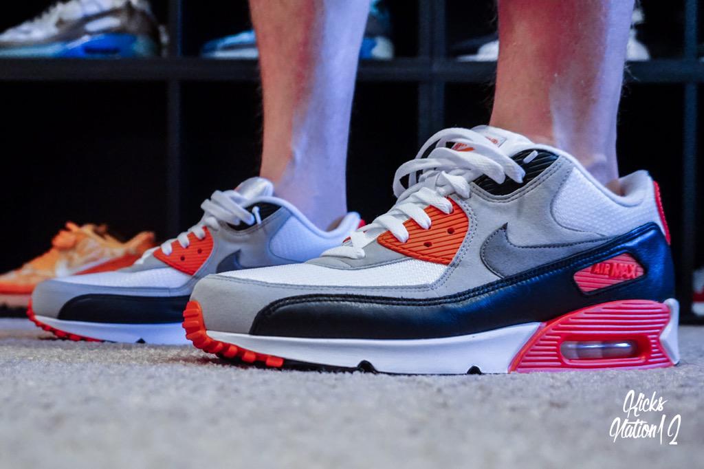 KicksNation12's tweet photo. Got Infrared? 🔴⚪️⚫️ #AirMaxMonday #AirMax90OG #Infrared #AirMaxCollection #Swoosh // @Nike @FinishLine http://t.co/fL0DKDKrgk