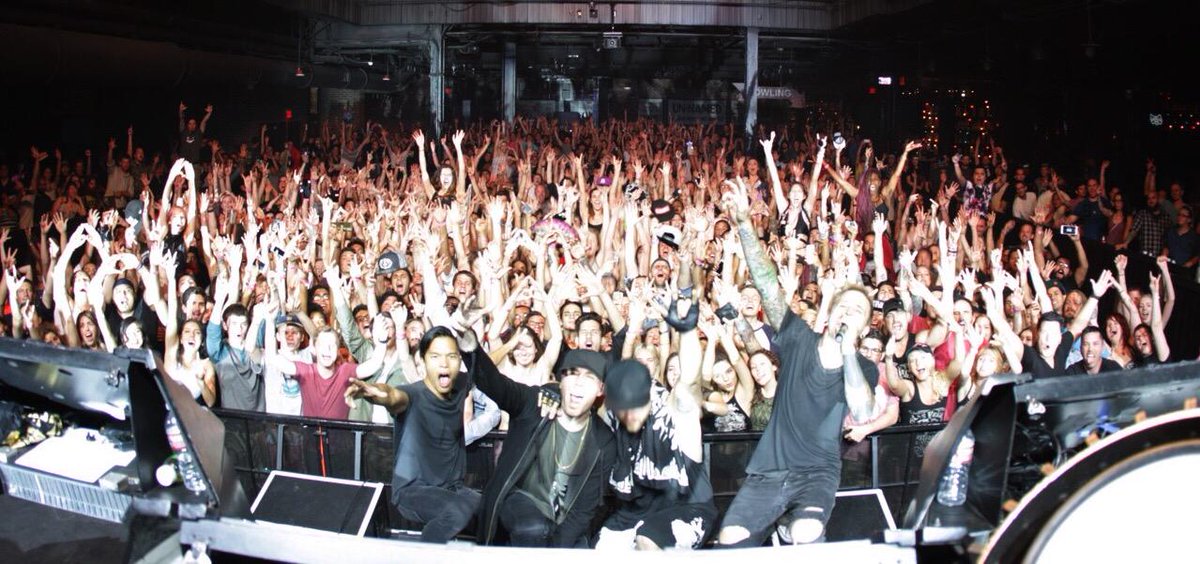 theglitchmob's tweet photo. Thank you Las Vegas!!! 🎳🔪 http://t.co/3aFsaXsmK5
