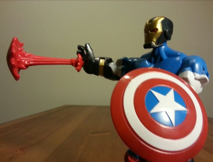 ToyBuddies's tweet photo. #IronMan #CaptainAmerica #Mashup ! See it at https://t.co/3YxVXEGXHx #avengers #marvel #toy #toys #superhero #kids http://t.co/XrGU4SAa7s