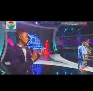 FotoDA2's tweet photo. @DA2_Irwan @iis_dahlia @IRWANQU_IND @IisDahliaFANS_ @IrwanQuBanjar @Iisdahlia_FANS @IrwanQu_MDR @Fisda_FansISDA http://t.co/5sgPYekgiF