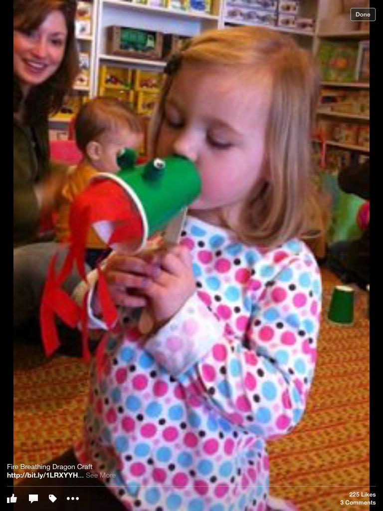 beacoolmama's tweet photo. This looks like a fun #craft to try out with the little ones #rainydayactivity #beacoolmama http://t.co/00p56eM5W5