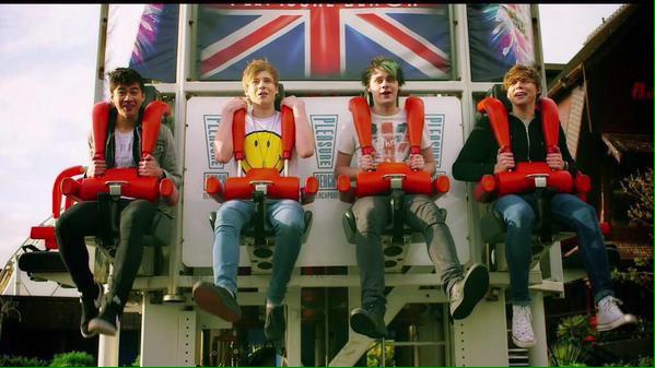 bestfetus5sos's tweet photo. #2YearsOfTryHard http://t.co/iRudMn2Blu